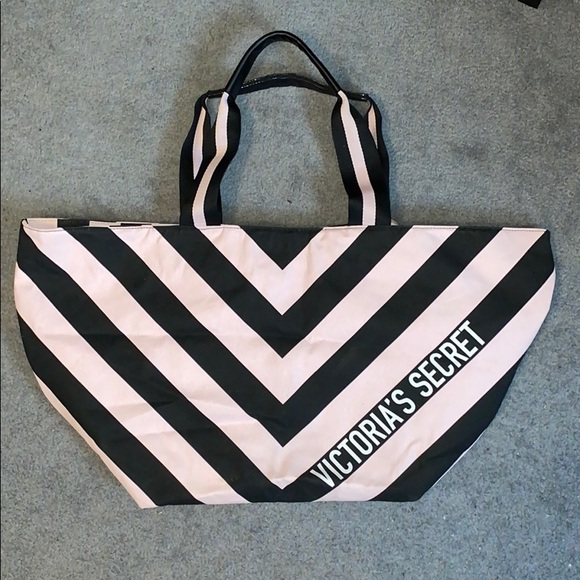 victoria secret weekender duffle bag